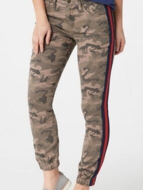 Laurie Felt Camo Joggers, Green